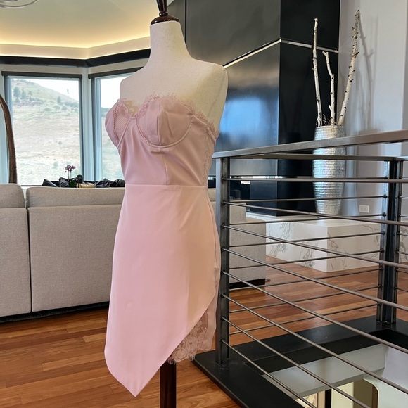 NWT NBD Make We Wanna Mini Dress in Blush Pink - Picture 2 of 11